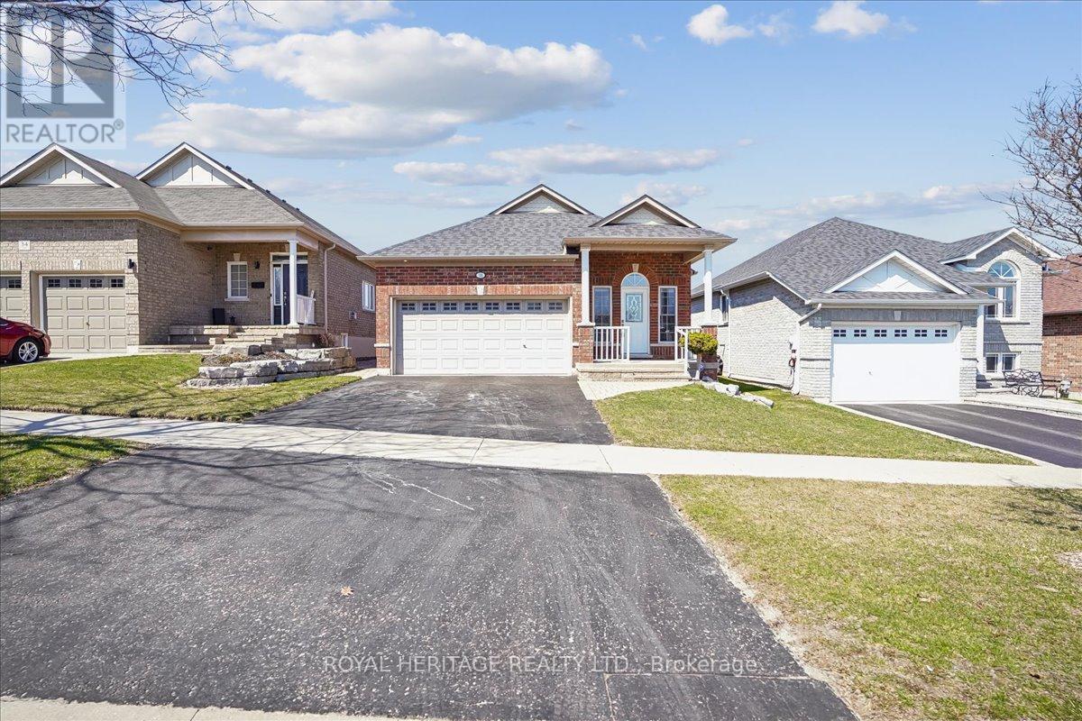 38 BINGHAM GATE, Clarington, Ontario