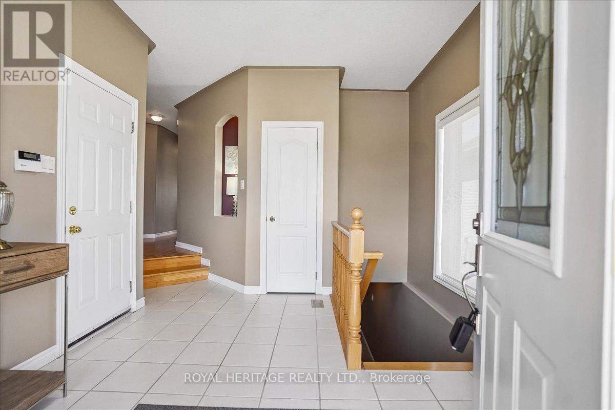38 Bingham Gate, Clarington, Ontario L1E 3K3 - Photo 3 - E12988862