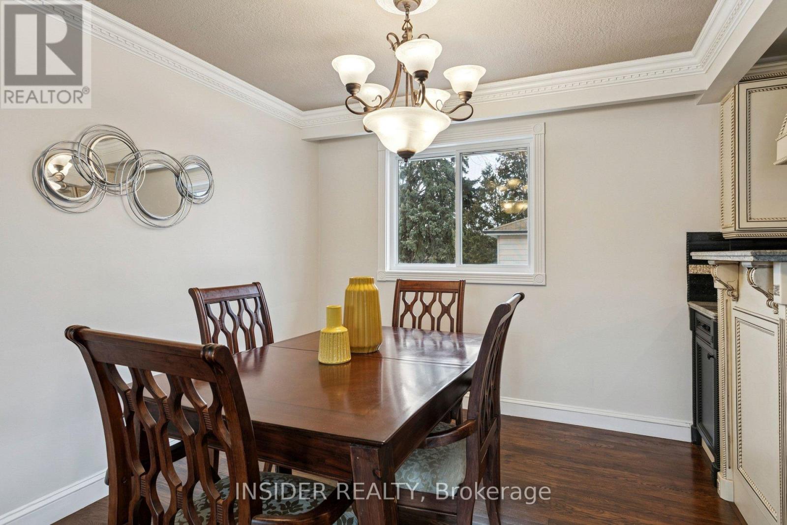 2078 Stanfield Road, Mississauga, Ontario  L4Y 1R5 - Photo 9 - W12988866