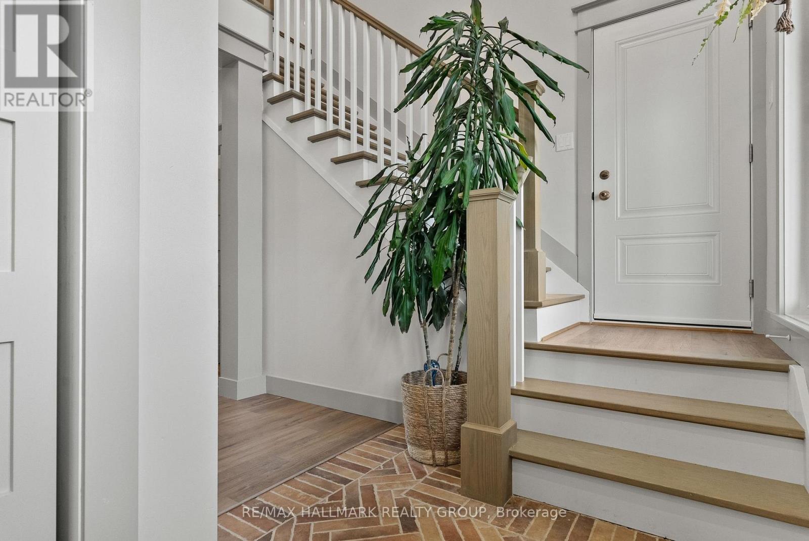 71 Cayer Street, The Nation, Ontario  K0A 3C0 - Photo 3 - X12988894