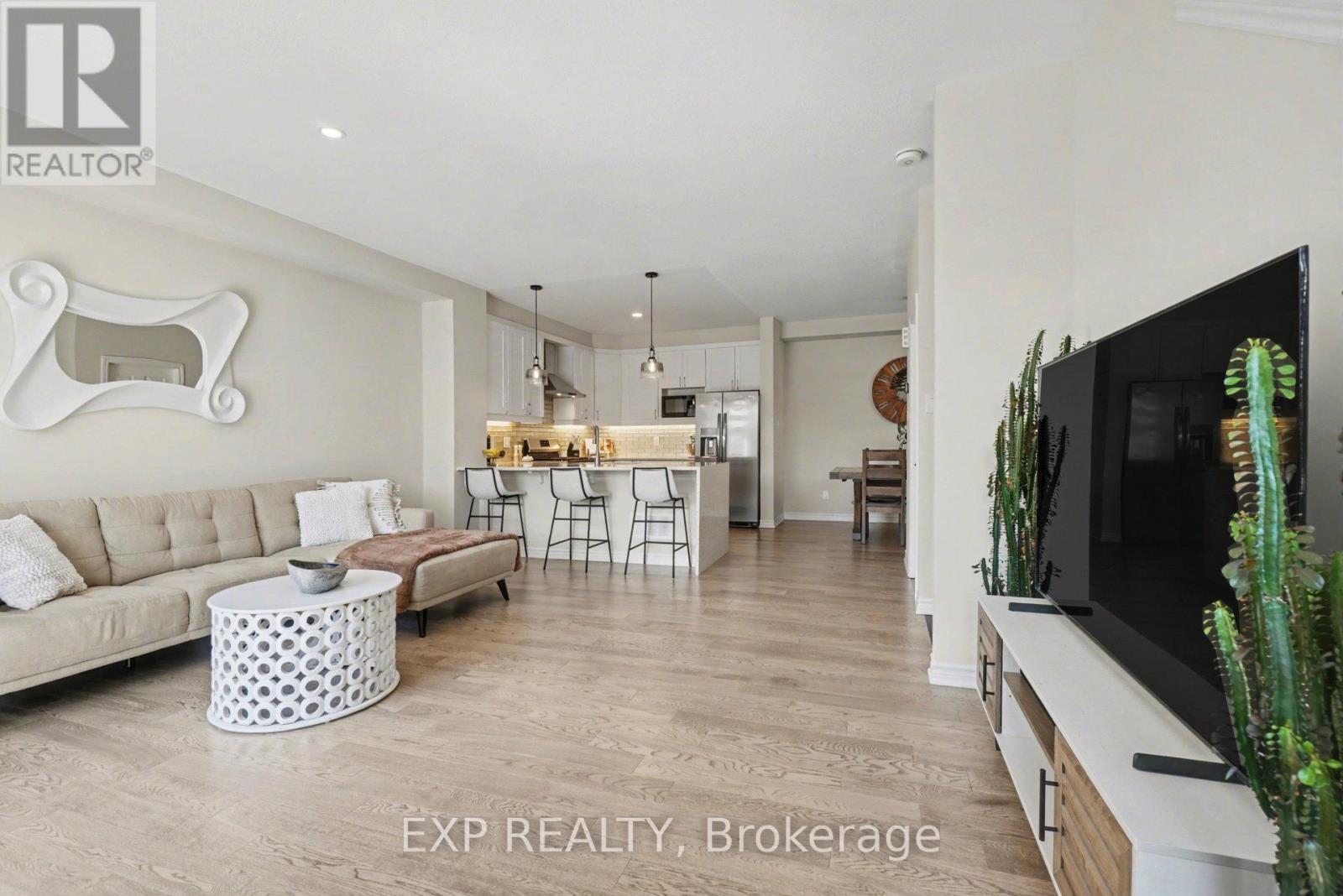 520 Rye Grass Way, Ottawa, Ontario  K2J 7A1 - Photo 8 - X12988912