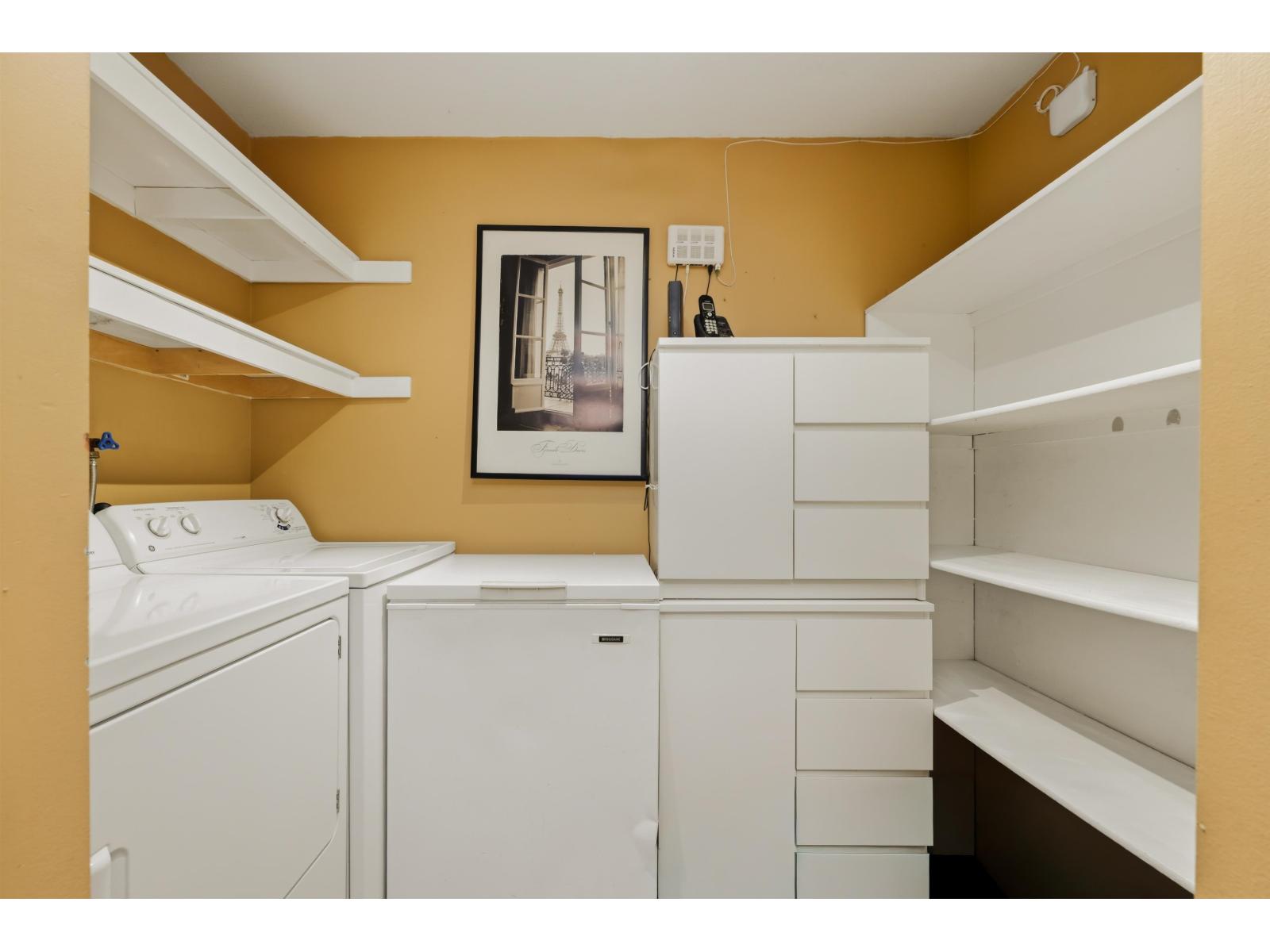 211 15282 19th Avenue, Surrey, British Columbia  V4A 1X6 - Photo 11 - R3109670