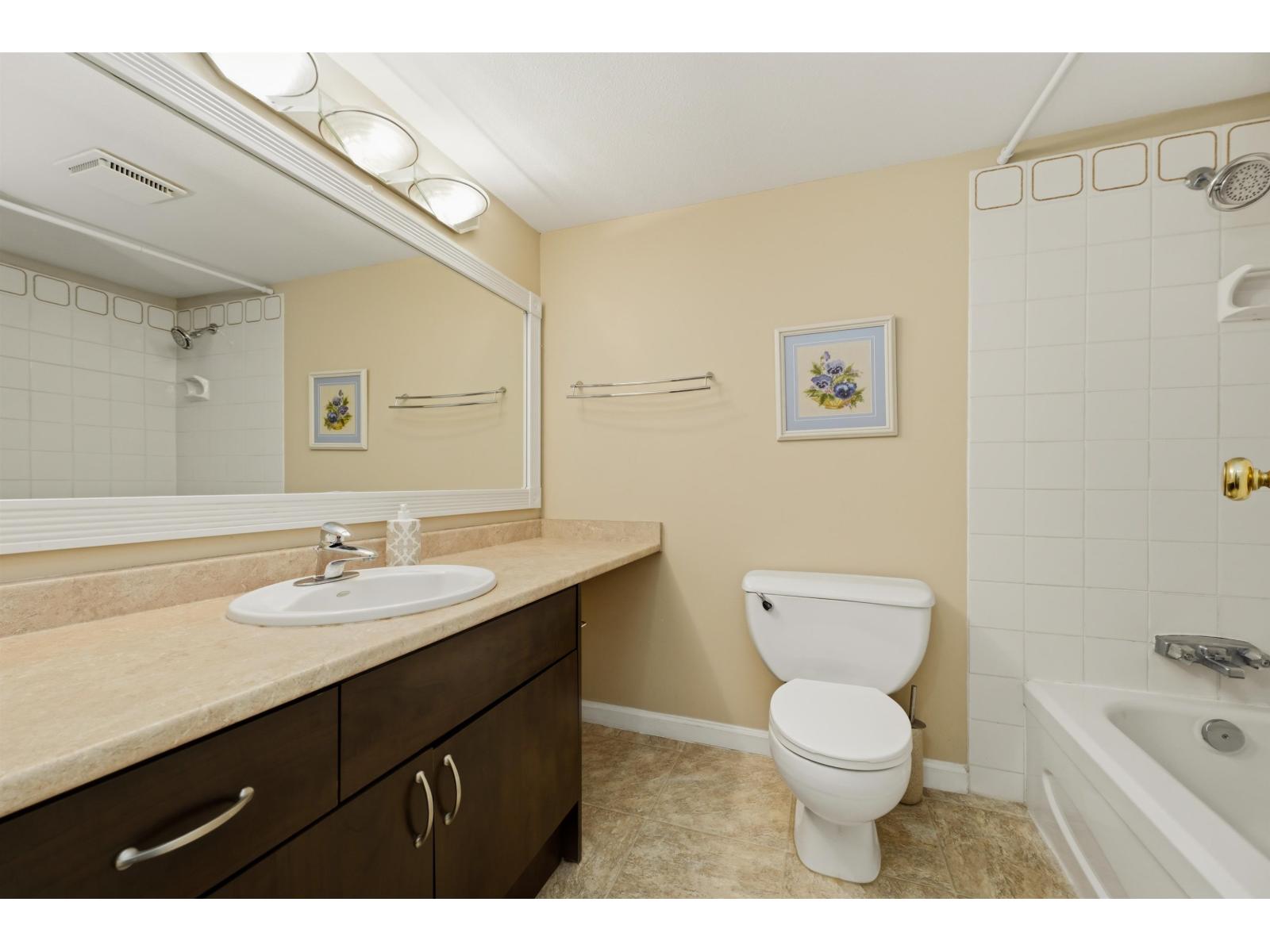 211 15282 19th Avenue, Surrey, British Columbia  V4A 1X6 - Photo 17 - R3109670