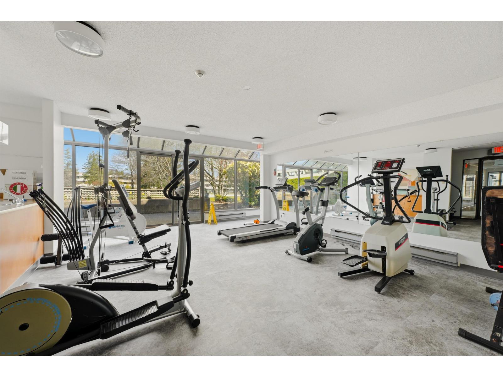 211 15282 19th Avenue, Surrey, British Columbia  V4A 1X6 - Photo 21 - R3109670