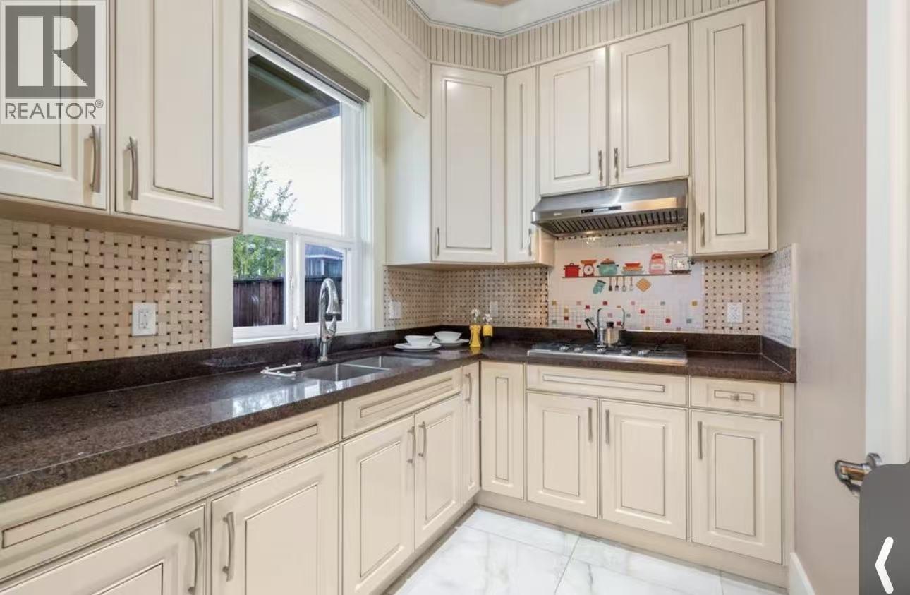 6300 Bellflower Drive, Richmond, British Columbia  V7C 2H7 - Photo 2 - R3108331