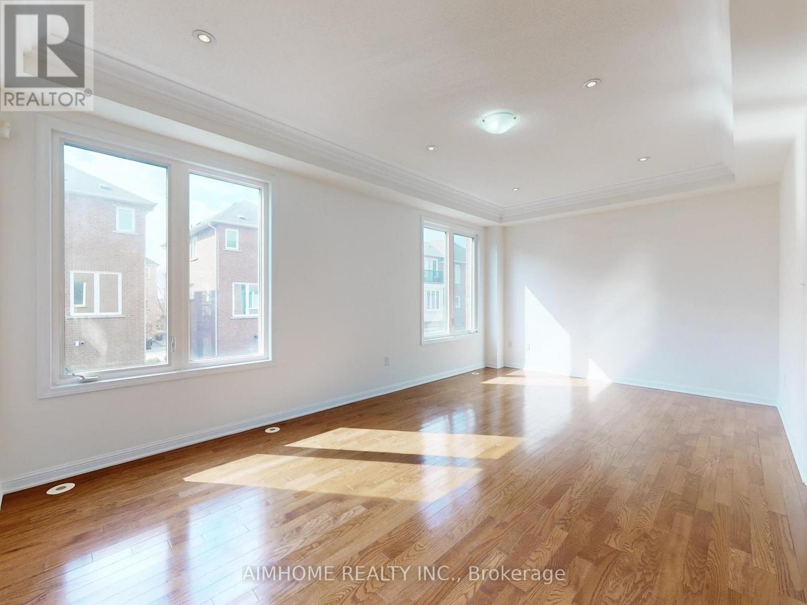 13 Yates Avenue, Toronto, Ontario  M1L 0C7 - Photo 3 - E12988884