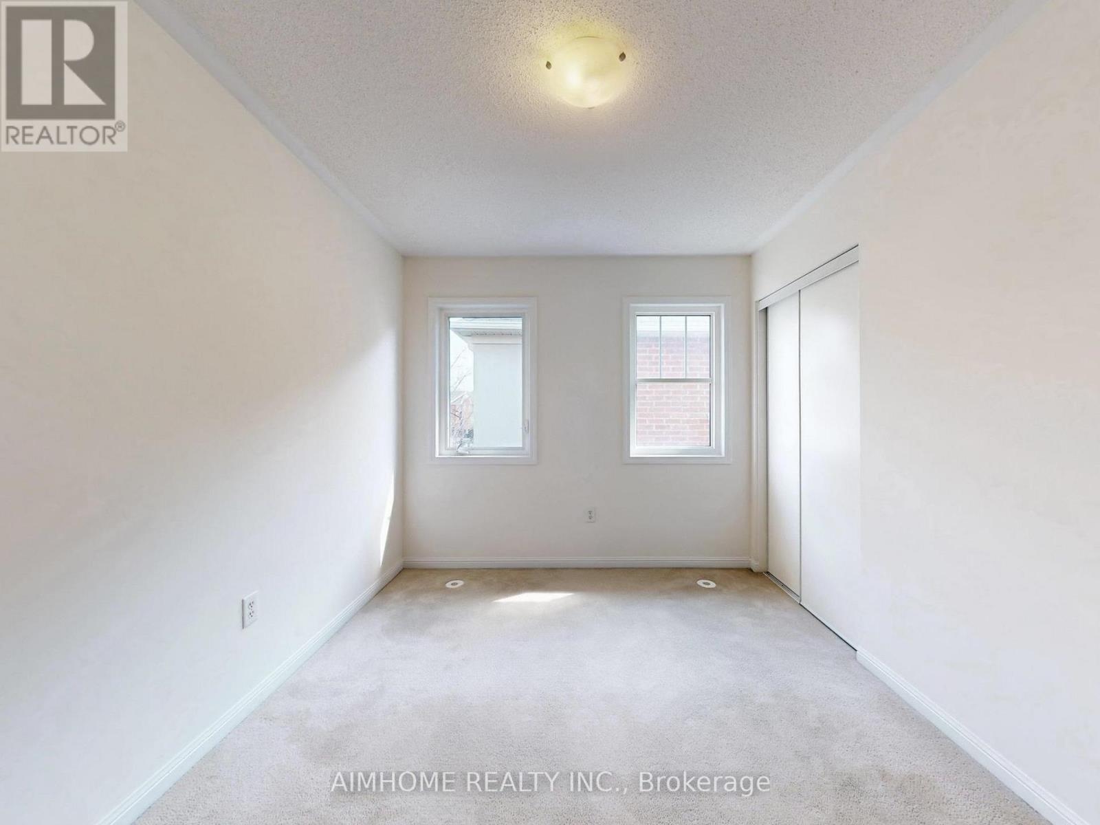 13 Yates Avenue, Toronto, Ontario  M1L 0C7 - Photo 33 - E12988884