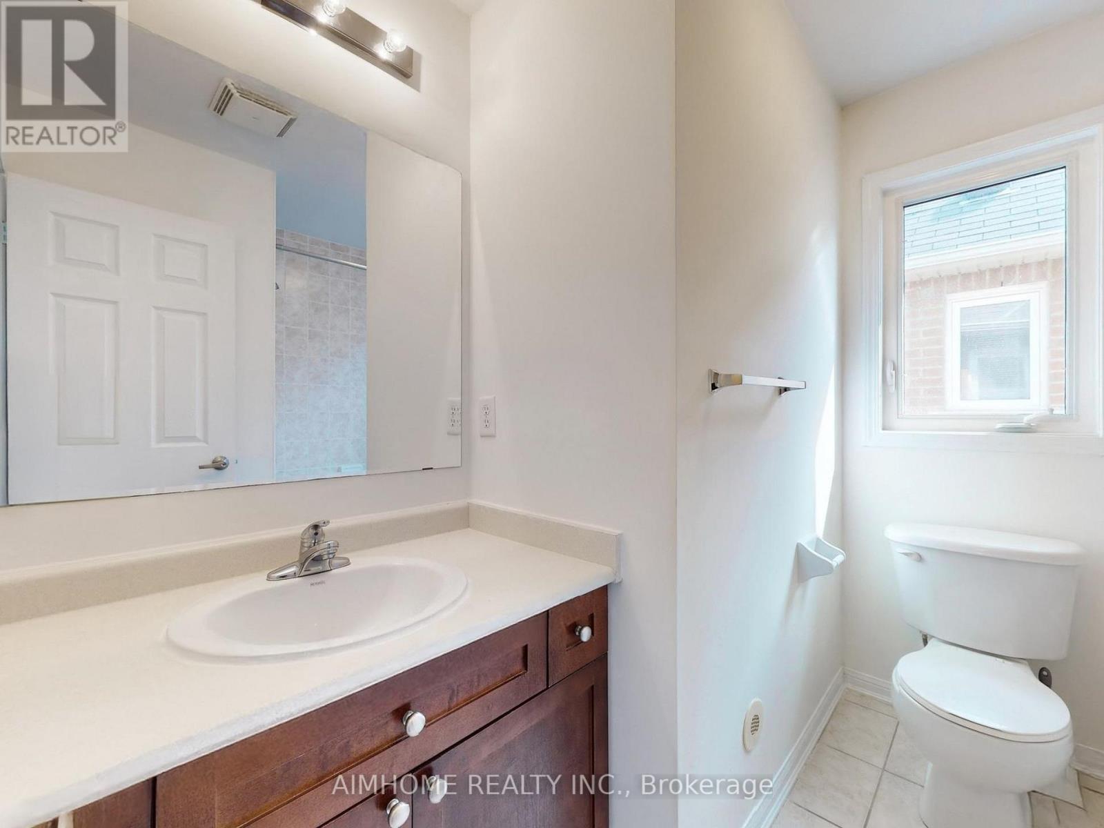 13 Yates Avenue, Toronto, Ontario  M1L 0C7 - Photo 36 - E12988884