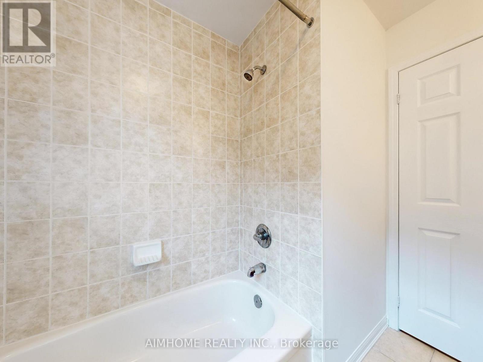 13 Yates Avenue, Toronto, Ontario  M1L 0C7 - Photo 37 - E12988884