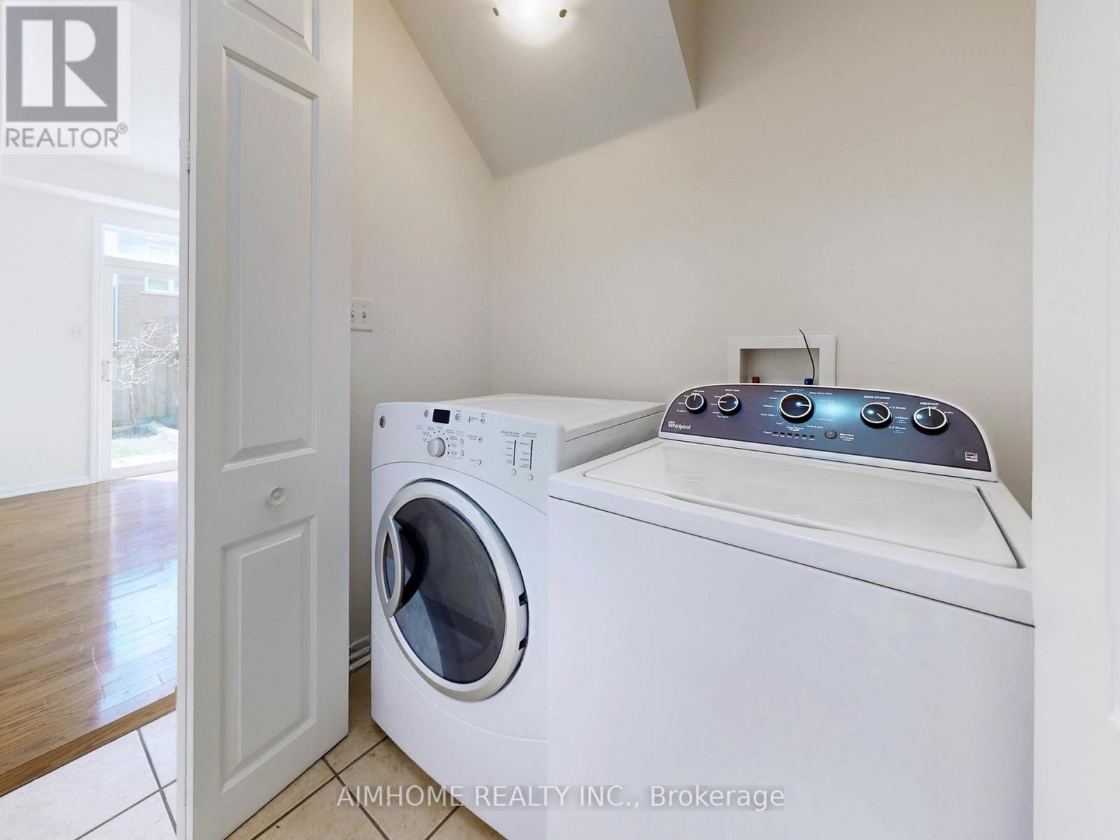 13 Yates Avenue, Toronto, Ontario  M1L 0C7 - Photo 42 - E12988884