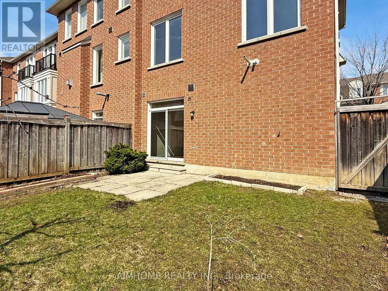 13 Yates Avenue, Toronto, Ontario  M1L 0C7 - Photo 48 - E12988884