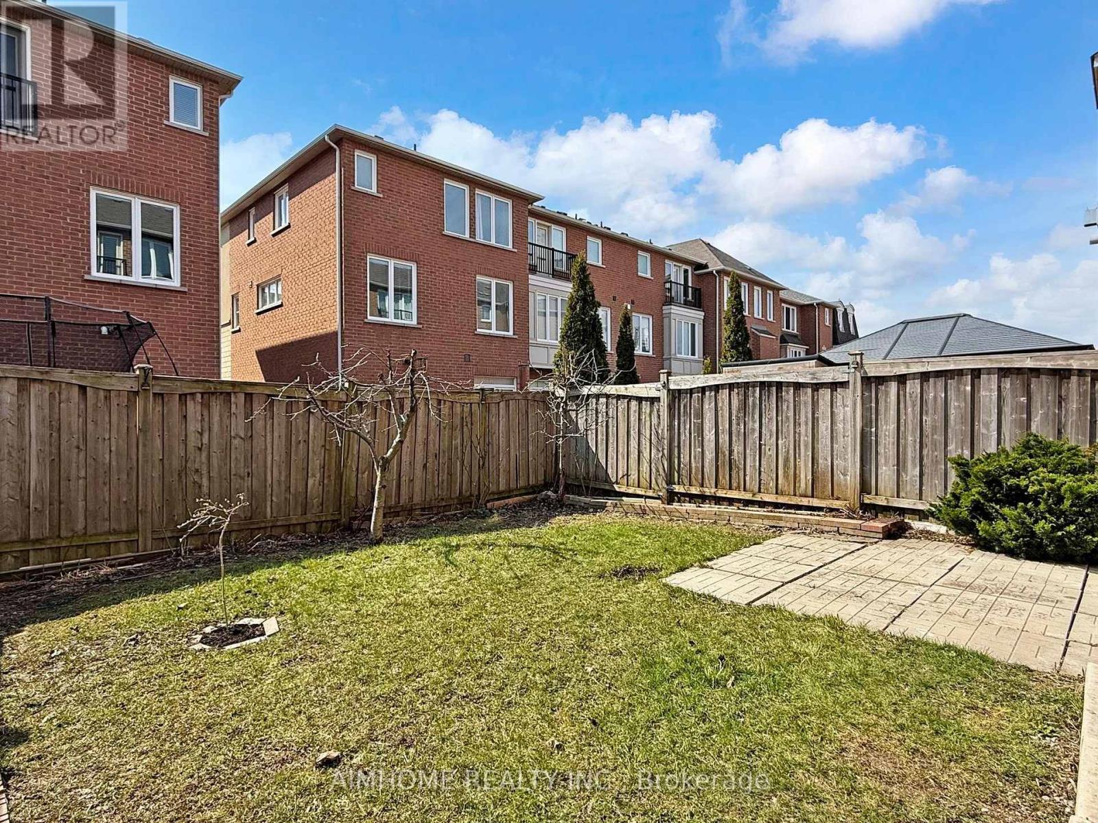 13 Yates Avenue, Toronto, Ontario  M1L 0C7 - Photo 50 - E12988884