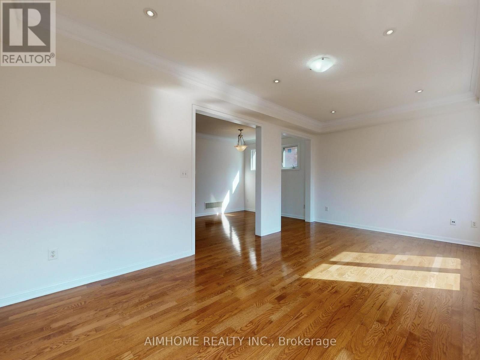 13 Yates Avenue, Toronto, Ontario  M1L 0C7 - Photo 7 - E12988884