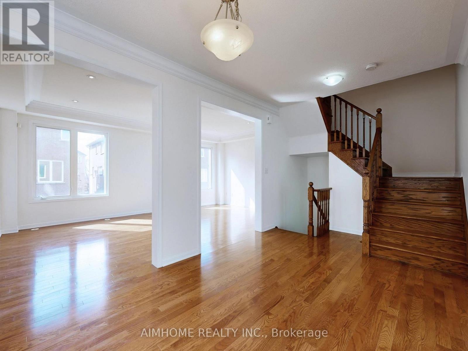 13 Yates Avenue, Toronto, Ontario  M1L 0C7 - Photo 9 - E12988884