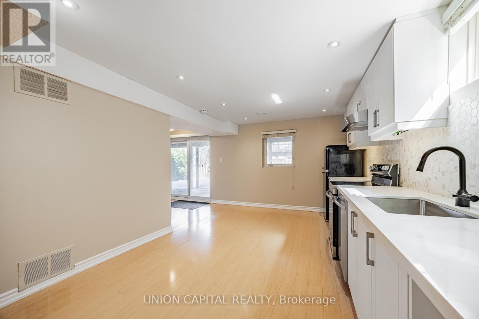 Bsmt - 21 Kings College Road, Markham, Ontario  L3T 5R7 - Photo 7 - N12988876