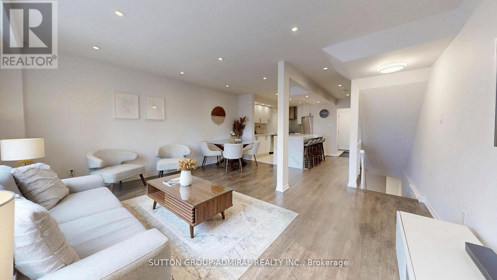 20 West Borough Street, Markham, Ontario  L3T 4X5 - Photo 10 - N12988892