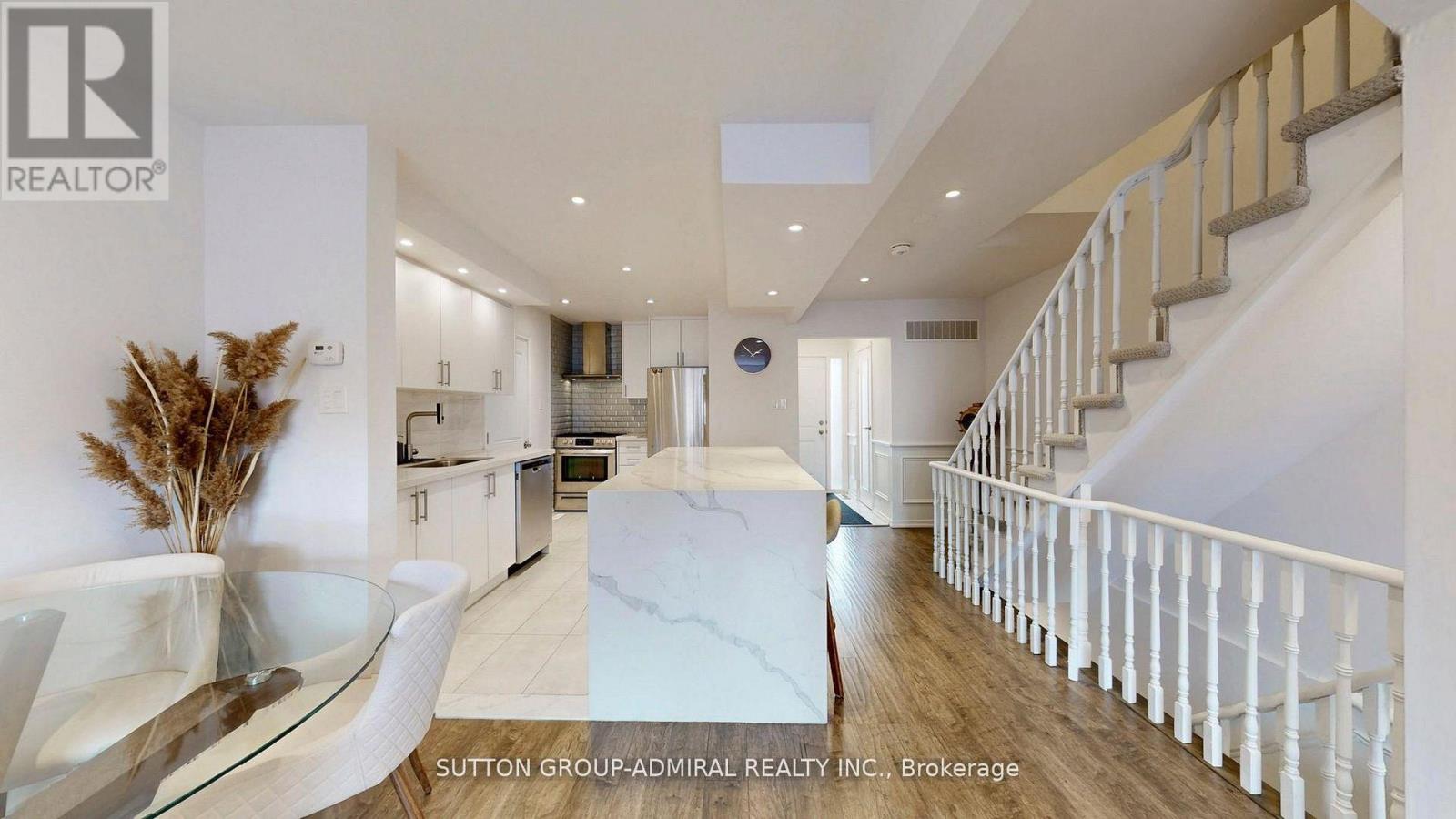 20 West Borough Street, Markham, Ontario  L3T 4X5 - Photo 7 - N12988892