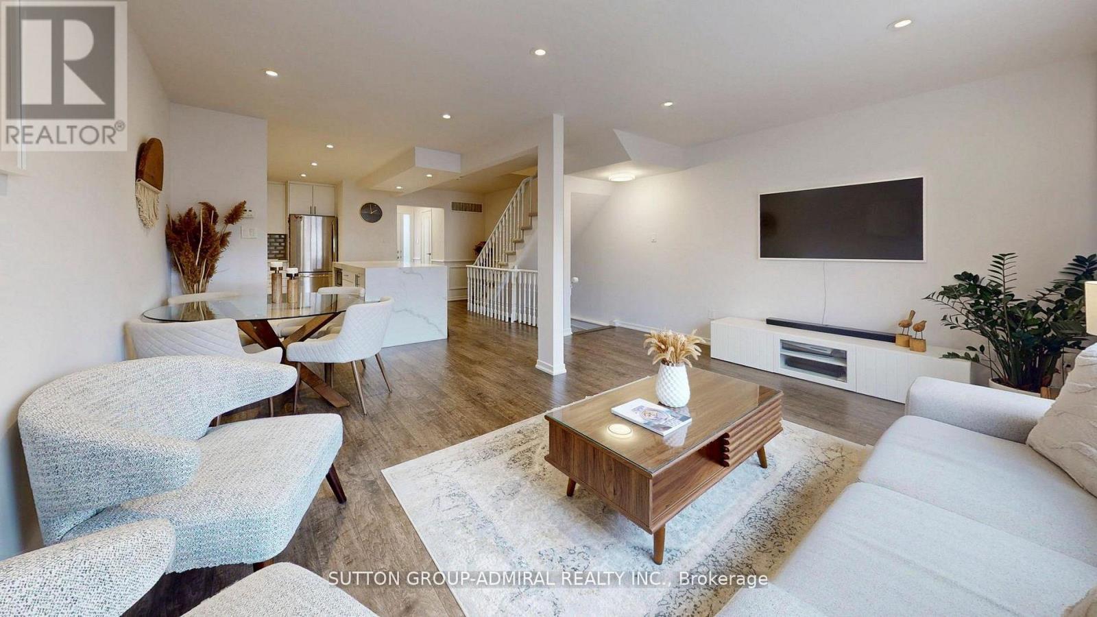 20 West Borough Street, Markham, Ontario  L3T 4X5 - Photo 9 - N12988892