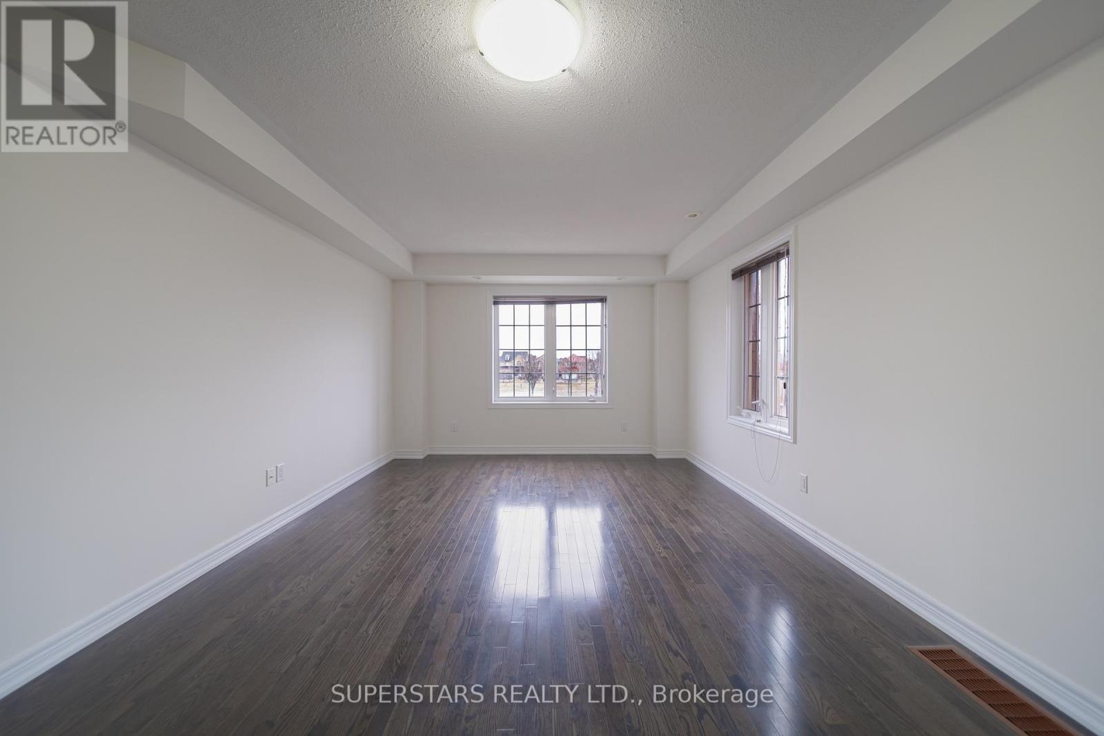 10000 Mccowan Road, Markham, Ontario  L6C 0N3 - Photo 10 - N12988924