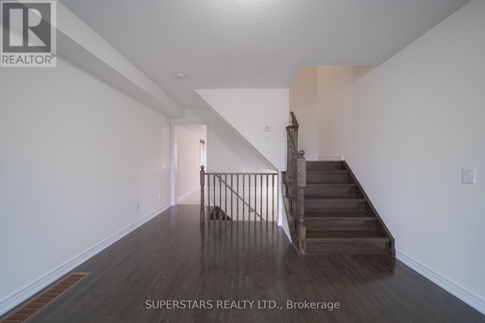 10000 Mccowan Road, Markham, Ontario  L6C 0N3 - Photo 18 - N12988924