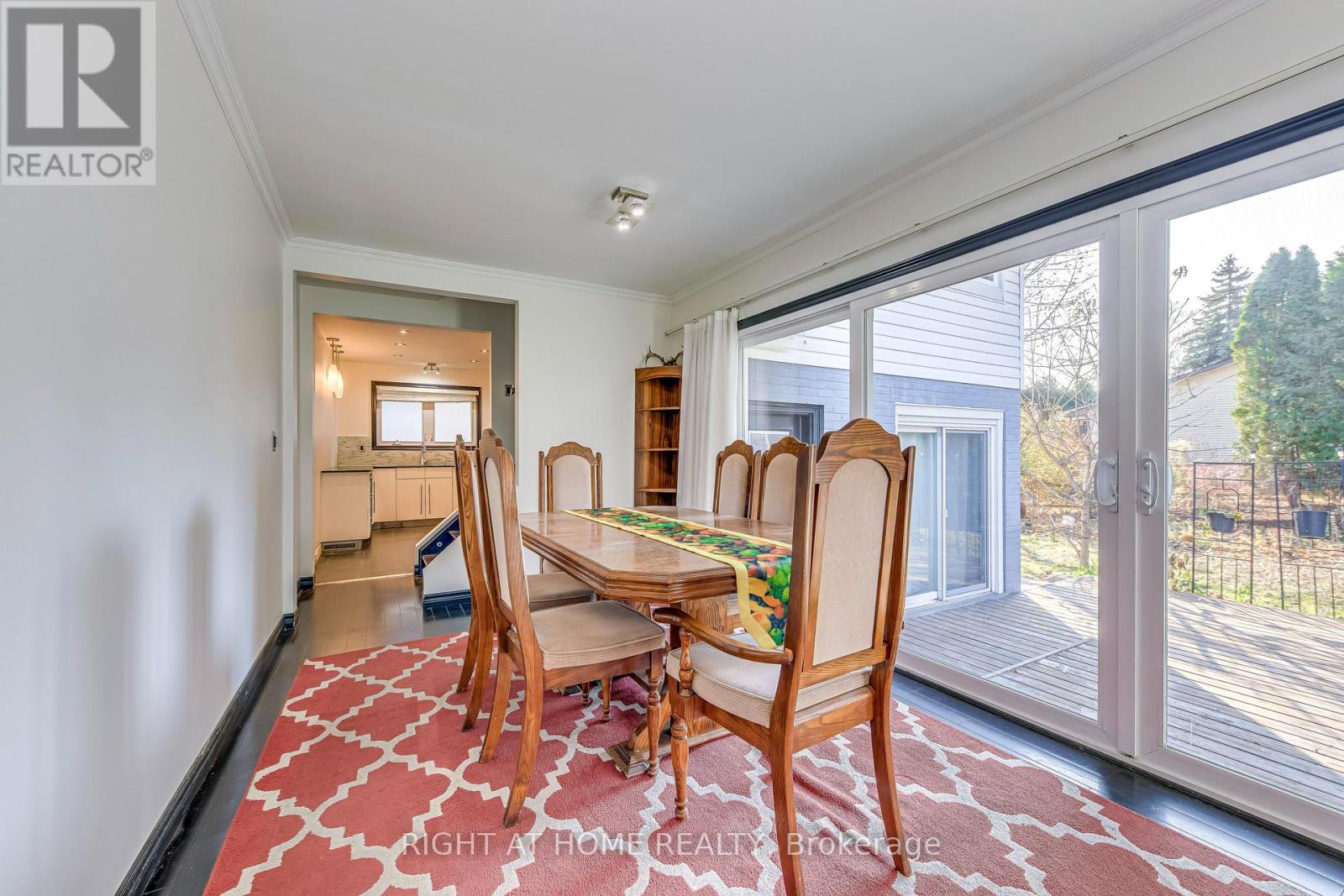 Upper - Upper 426 Lees Lane, Oakville, Ontario  L6L 4S7 - Photo 9 - W12988914