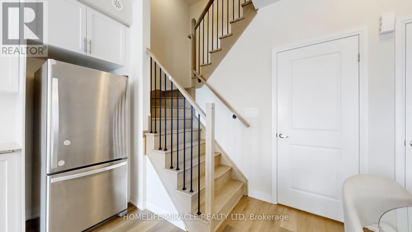 416 - 1577 Rose Way, Milton, Ontario L9E 1N4 - Photo 27 - W12988934