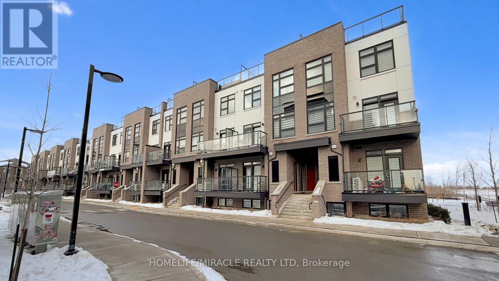 416 - 1577 Rose Way, Milton, Ontario L9E 1N4 - Photo 4 - W12988934