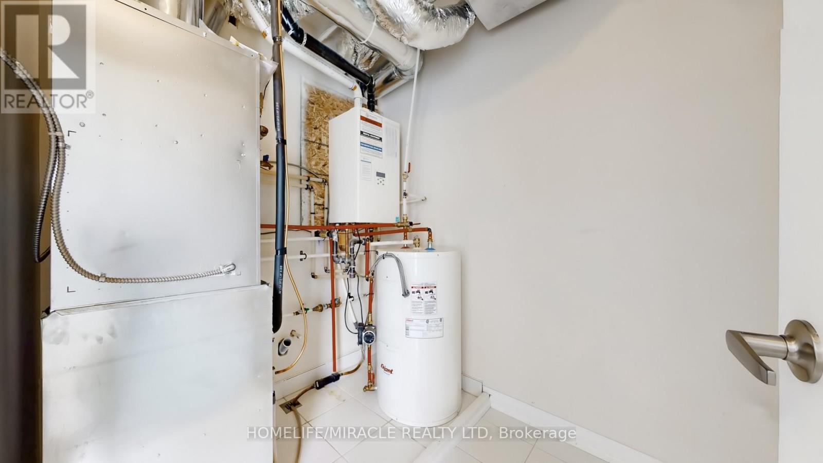 416 - 1577 Rose Way, Milton, Ontario L9E 1N4 - Photo 40 - W12988934