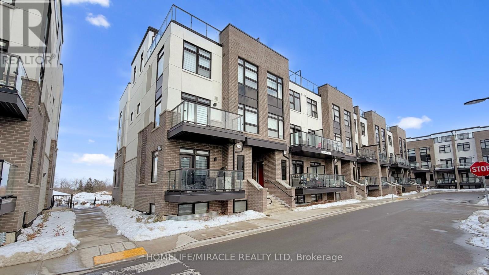 416 - 1577 Rose Way, Milton, Ontario L9E 1N4 - Photo 5 - W12988934