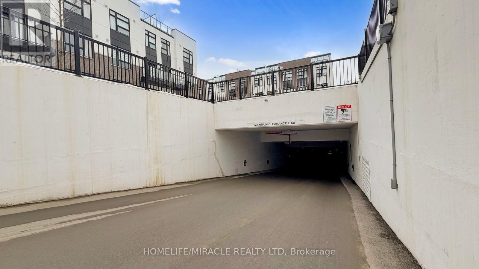 416 - 1577 Rose Way, Milton, Ontario L9E 1N4 - Photo 50 - W12988934