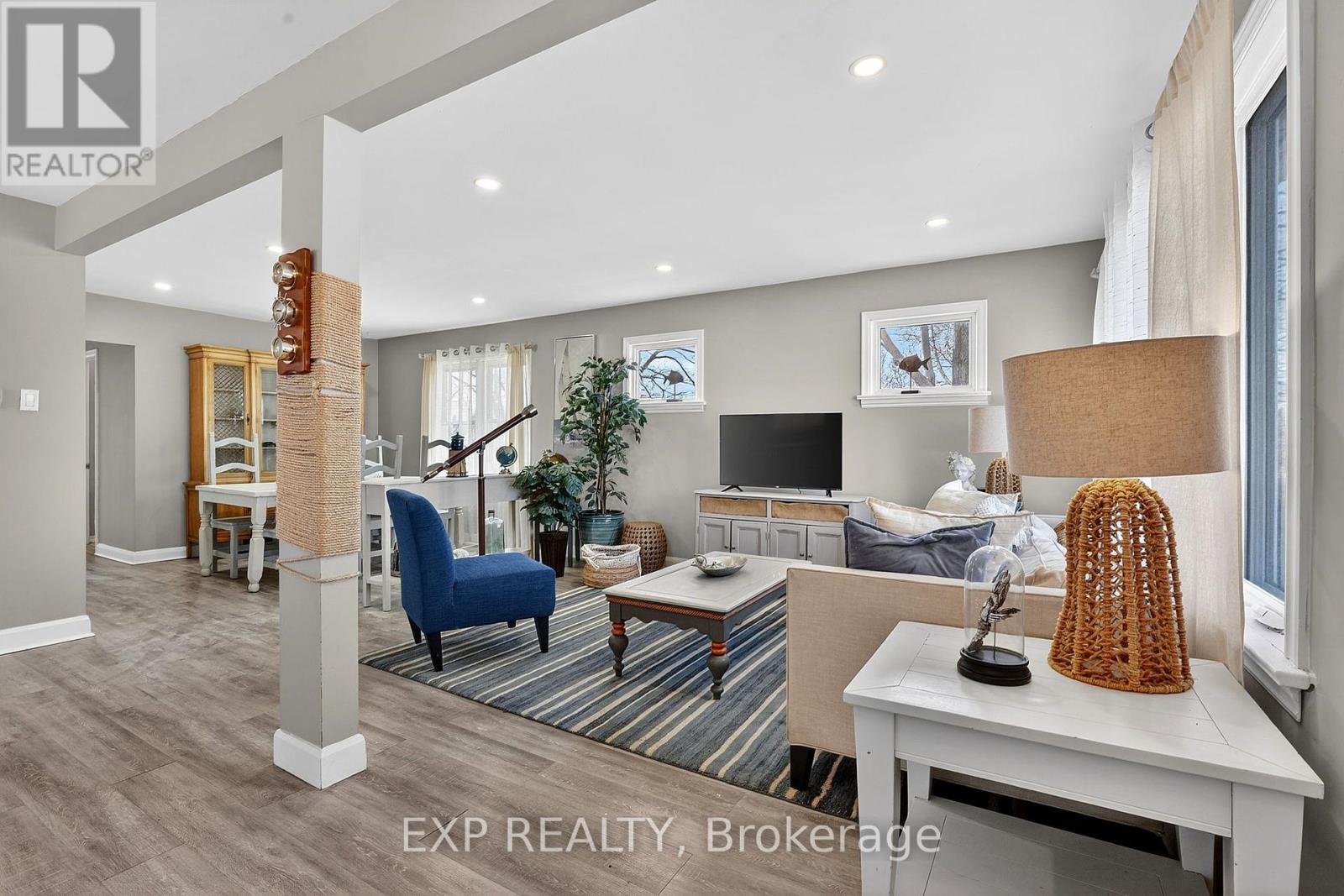 370 Clarence Street, Port Colborne, Ontario  L3K 3H2 - Photo 4 - X12988888