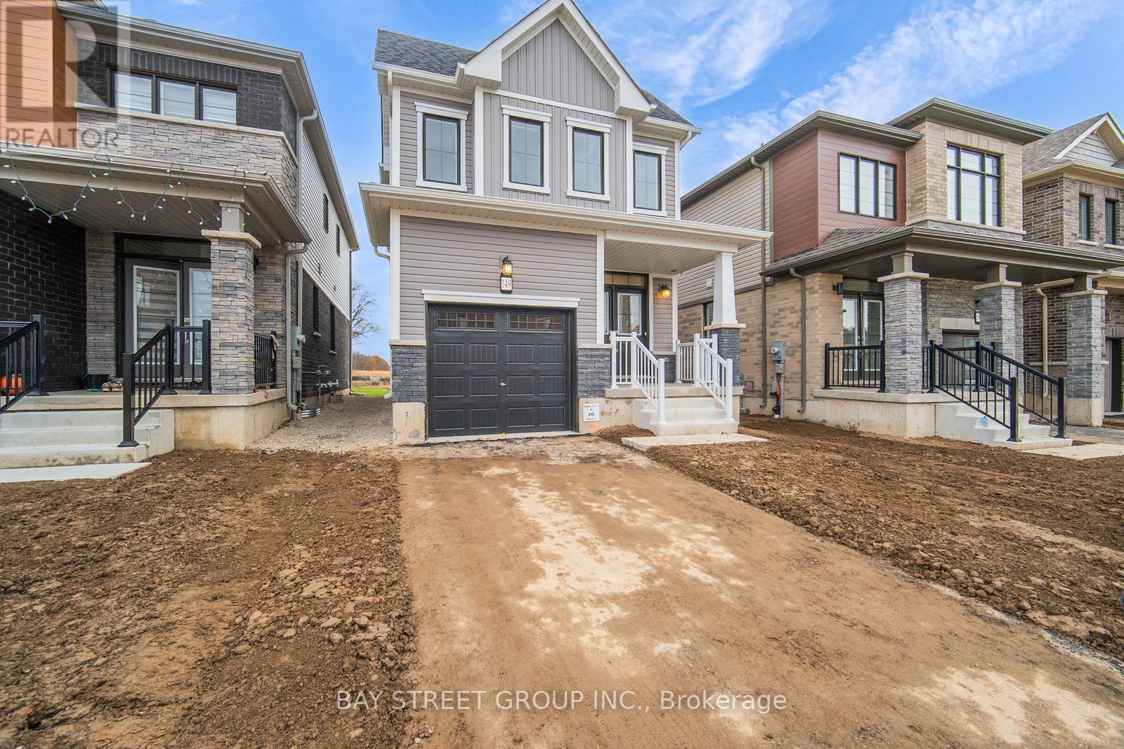 149 Wilmot Road, Brantford, Ontario  N3T 0W5 - Photo 2 - X12988916