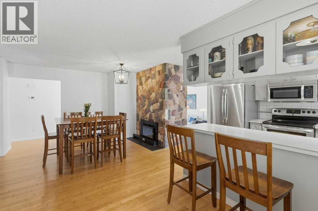 536 Woodhill Place SW, Calgary, Alberta  T2W 3L5 - Photo 18 - A2299102