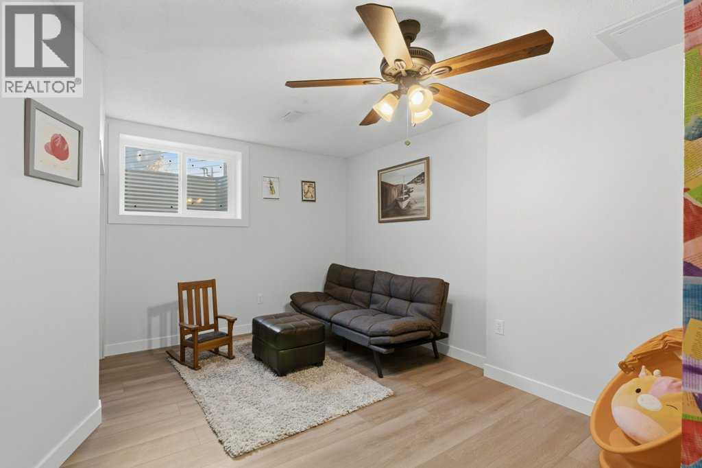 536 Woodhill Place SW, Calgary, Alberta  T2W 3L5 - Photo 36 - A2299102