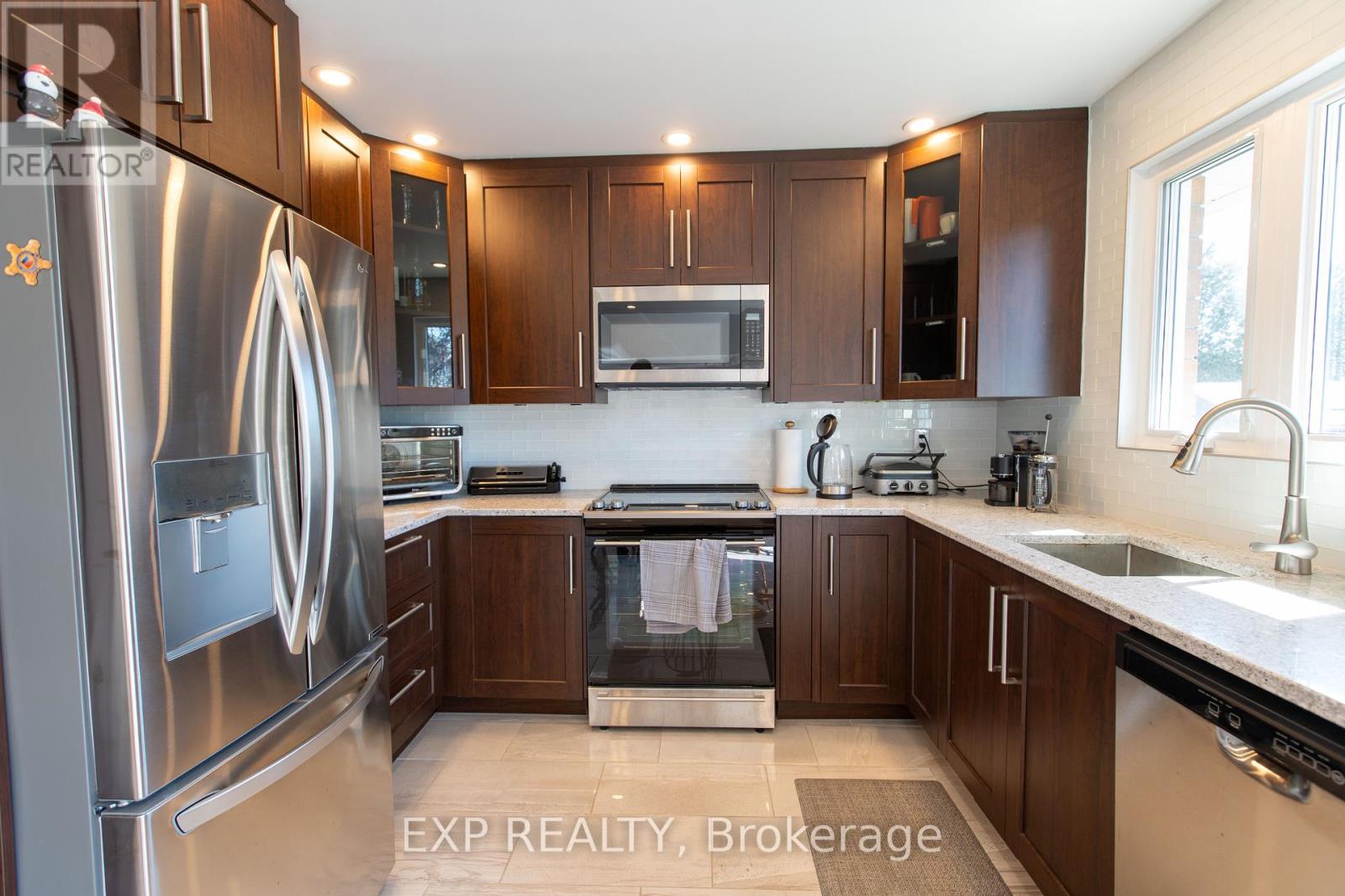 1534 Rosebella Avenue, Ottawa, Ontario  K1T 1E8 - Photo 23 - X12988960