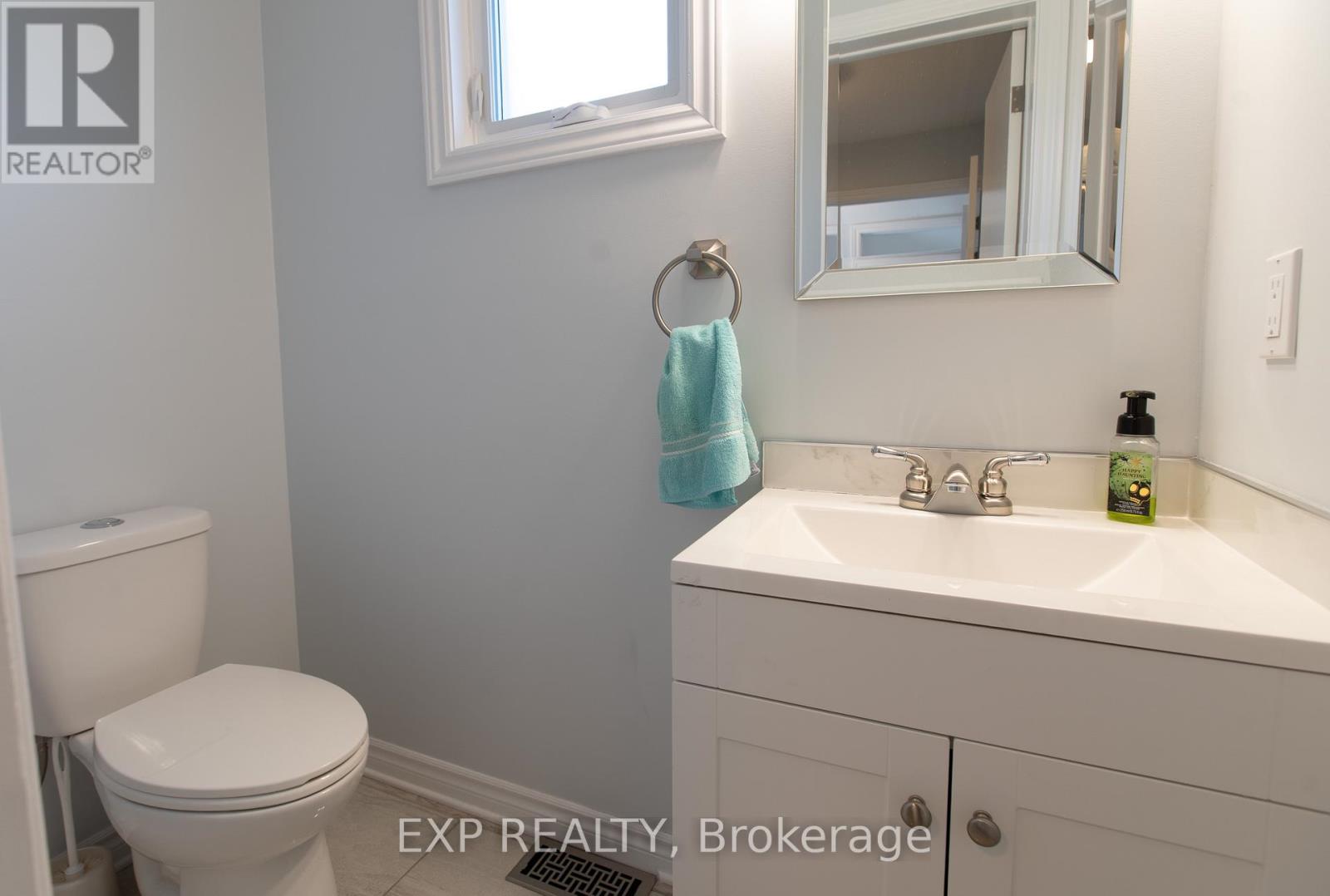 1534 Rosebella Avenue, Ottawa, Ontario  K1T 1E8 - Photo 25 - X12988960