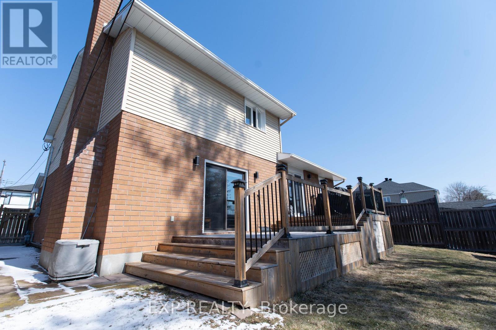 1534 Rosebella Avenue, Ottawa, Ontario  K1T 1E8 - Photo 43 - X12988960