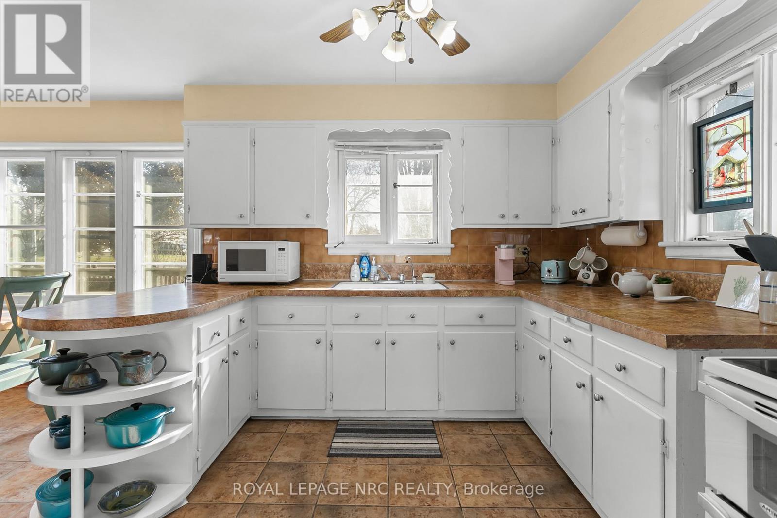 197 Elmwood Avenue, Fort Erie, Ontario  L0S 1B0 - Photo 11 - X12988954