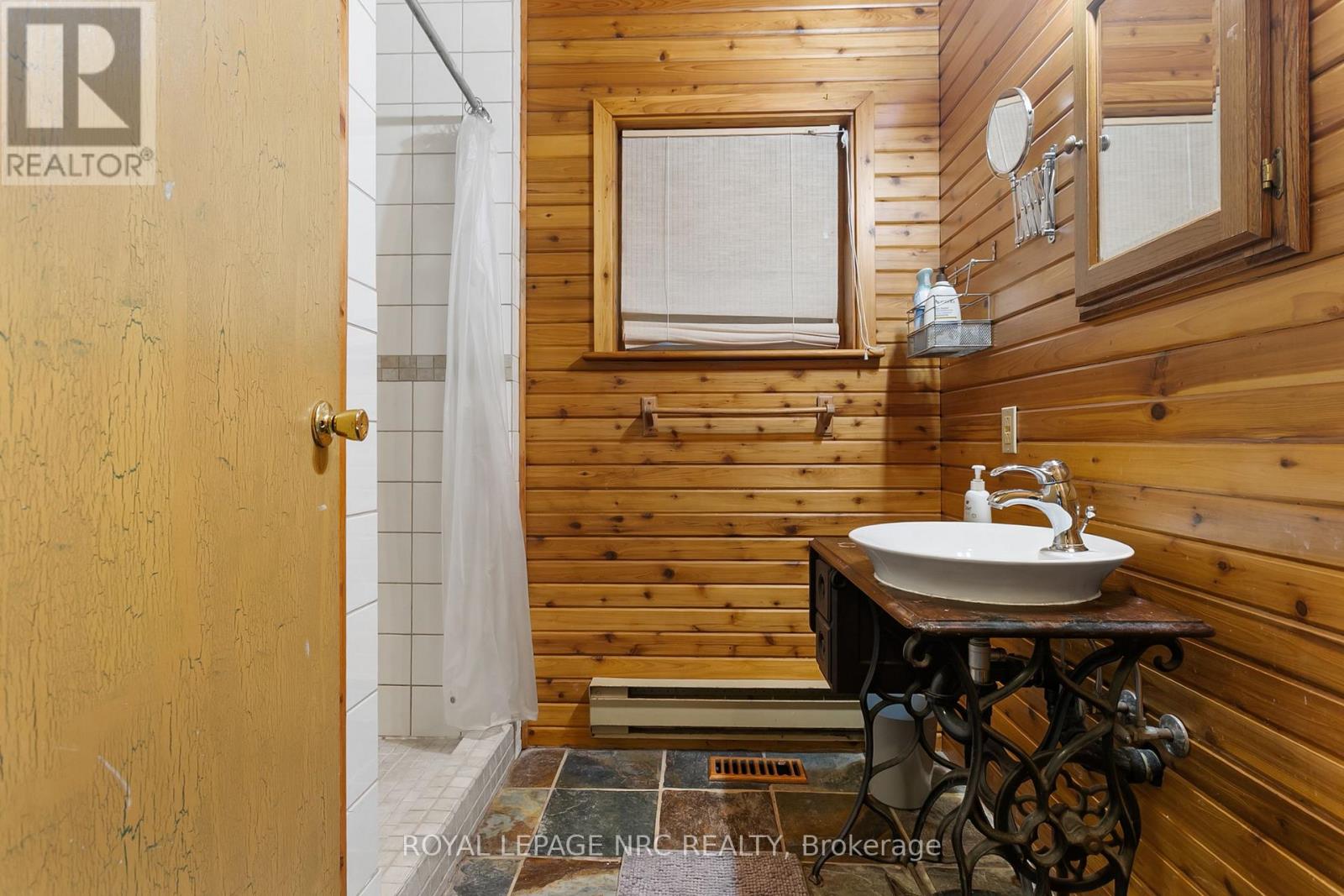 197 Elmwood Avenue, Fort Erie, Ontario  L0S 1B0 - Photo 23 - X12988954