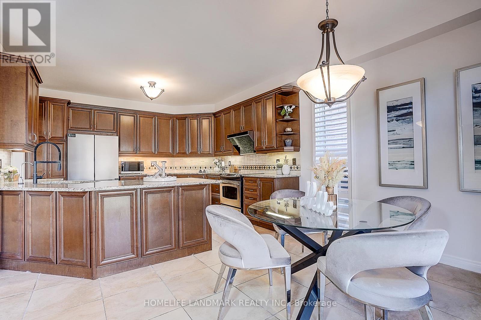 81 Helston Crescent, Whitby, Ontario  L1M 2K4 - Photo 20 - E12988948