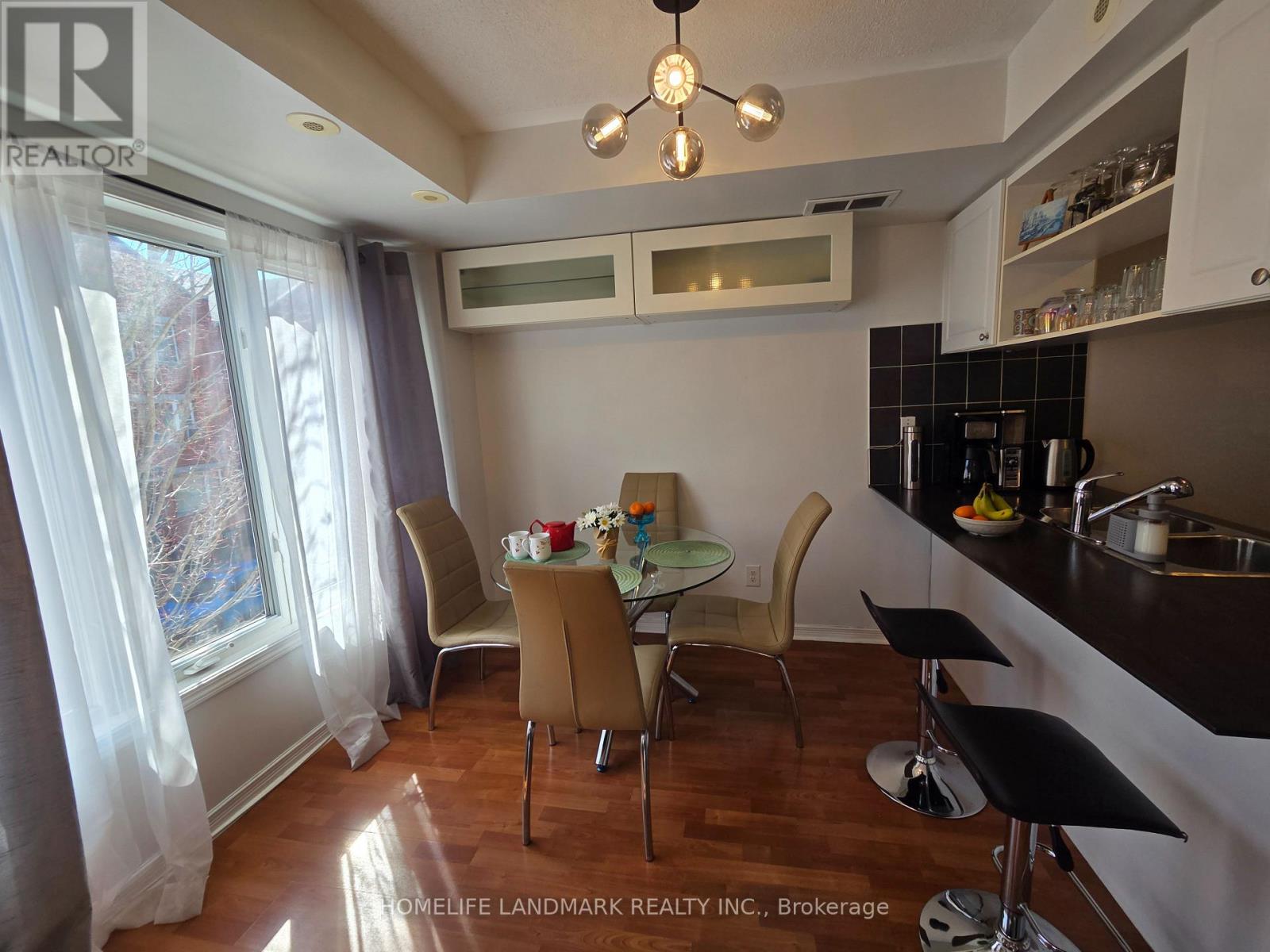 2 - 74 Munro Street, Toronto, Ontario  M4M 2S9 - Photo 14 - E12988950