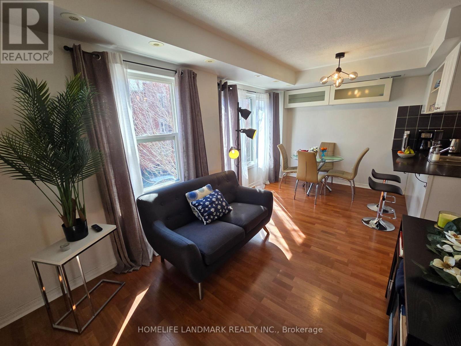 2 - 74 Munro Street, Toronto, Ontario  M4M 2S9 - Photo 17 - E12988950