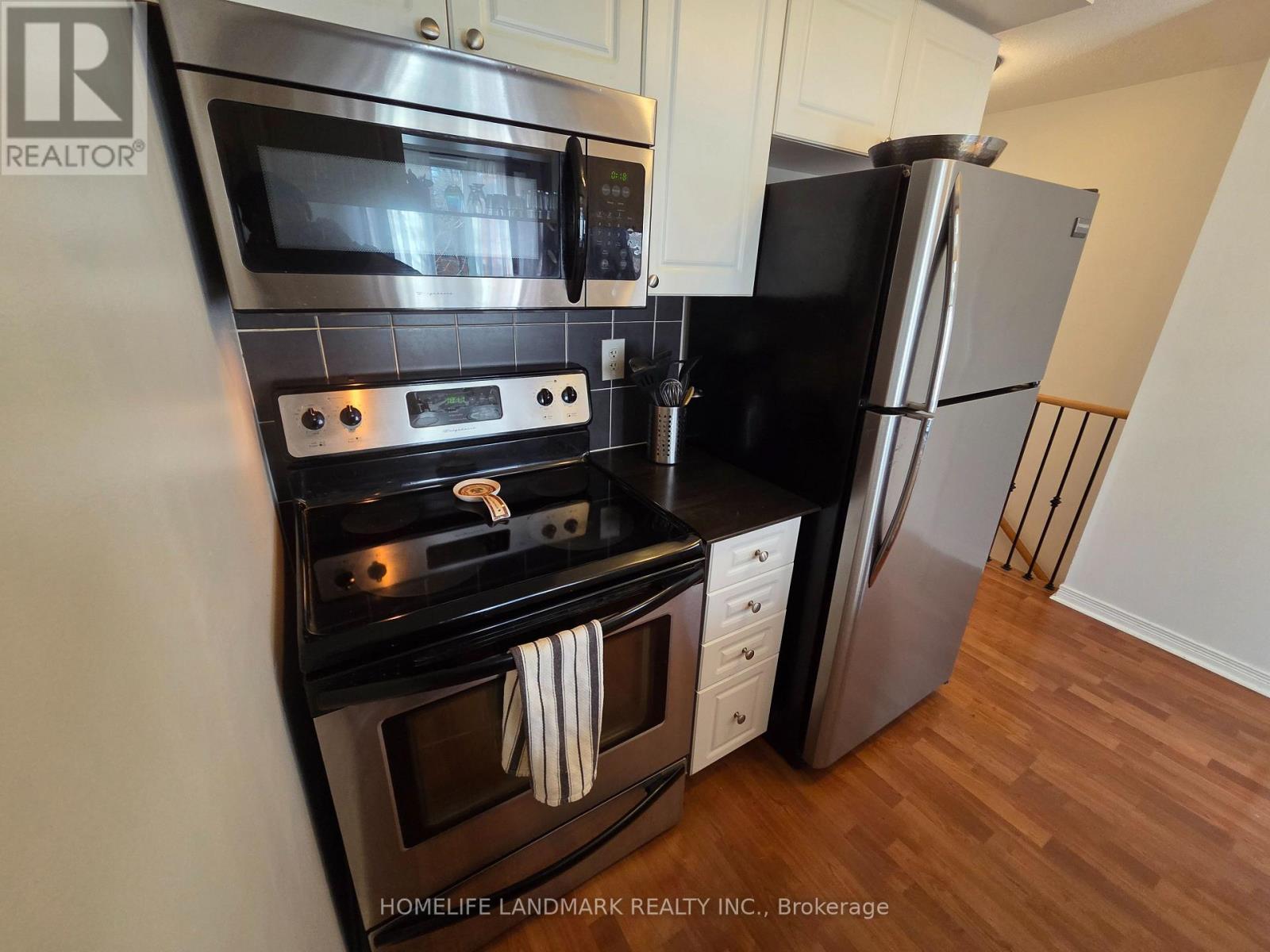 2 - 74 Munro Street, Toronto, Ontario  M4M 2S9 - Photo 9 - E12988950
