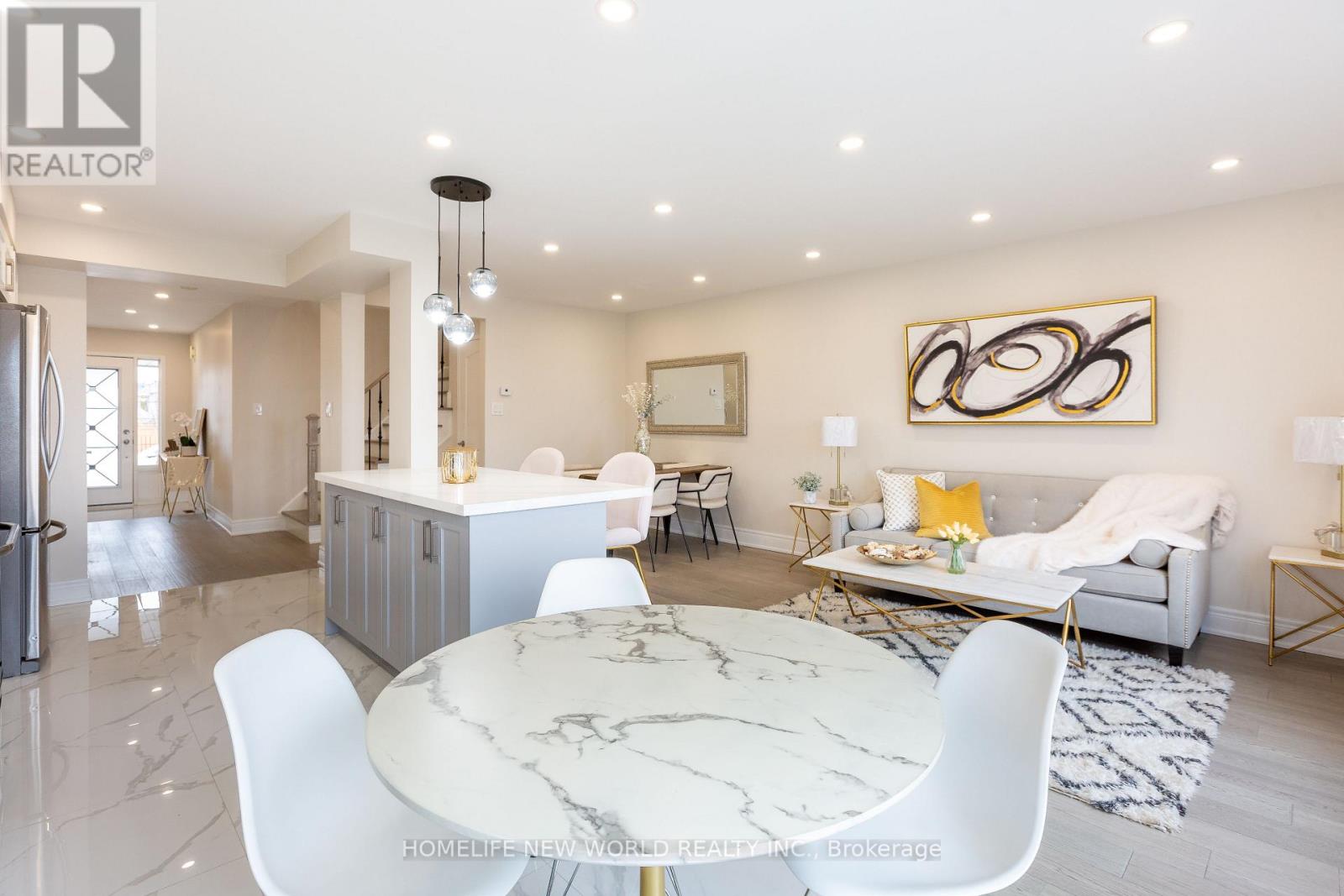 164 Banbrooke Crescent, Newmarket, Ontario  L3X 2W6 - Photo 4 - N12988940