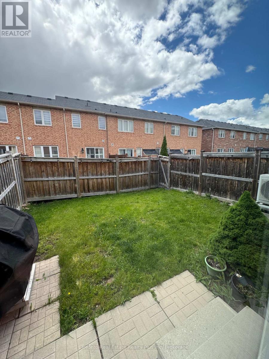 573 Cargill Path, Milton, Ontario  L9T 7R5 - Photo 17 - W12988944