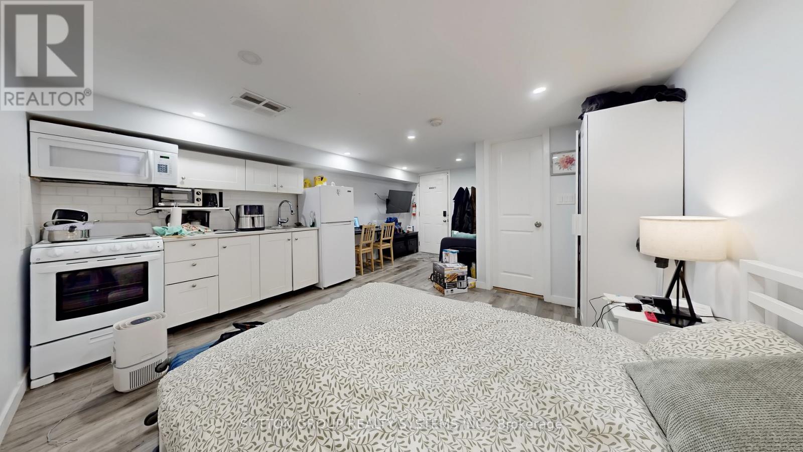 50 Brownville Avenue, Toronto, Ontario  M4N 4L3 - Photo 16 - W12988958