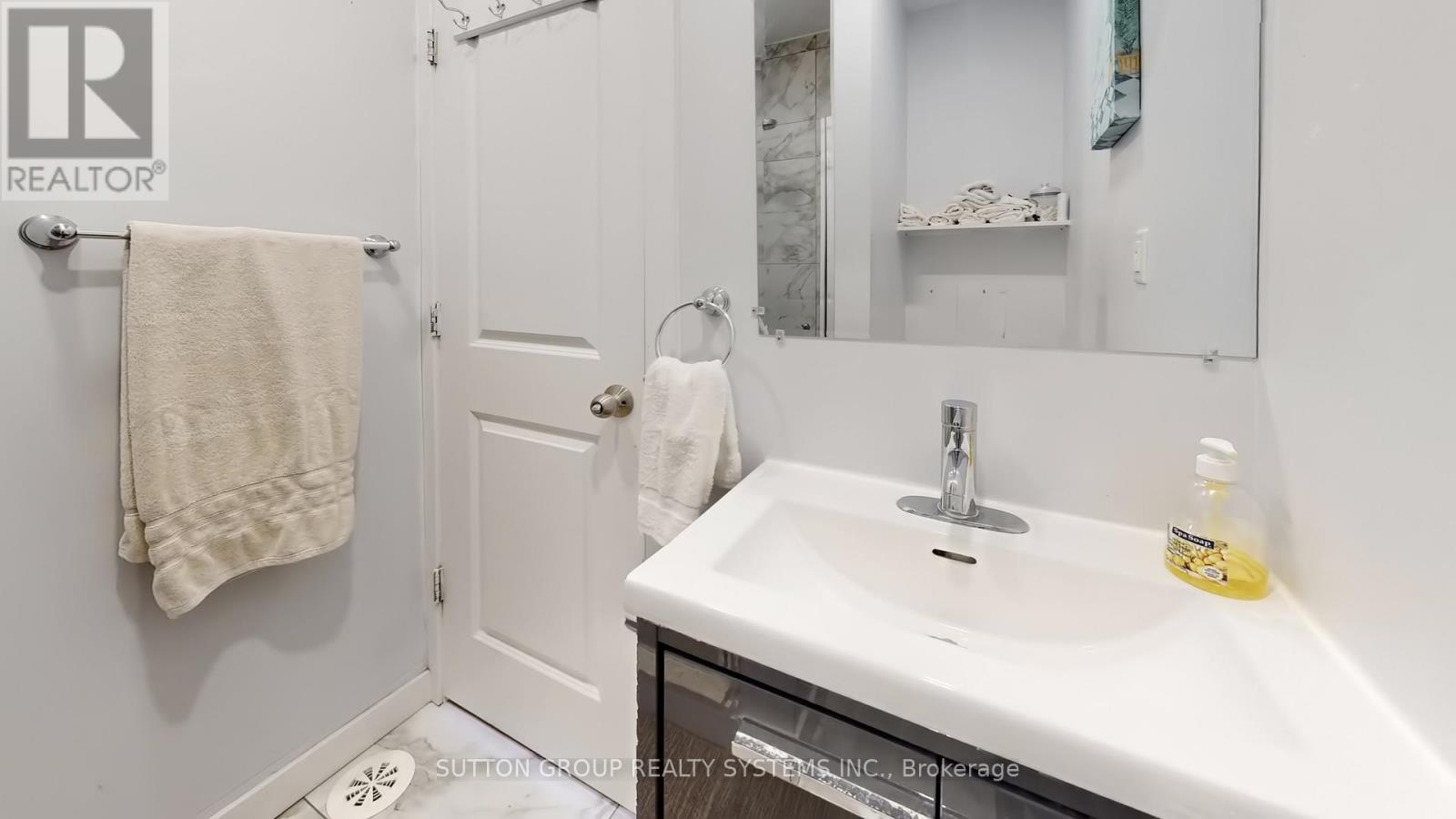 50 Brownville Avenue, Toronto, Ontario  M4N 4L3 - Photo 19 - W12988958