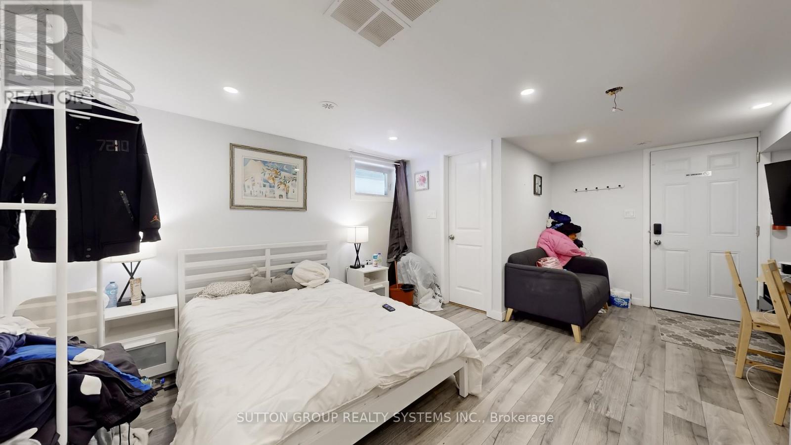 50 Brownville Avenue, Toronto, Ontario  M4N 4L3 - Photo 24 - W12988958