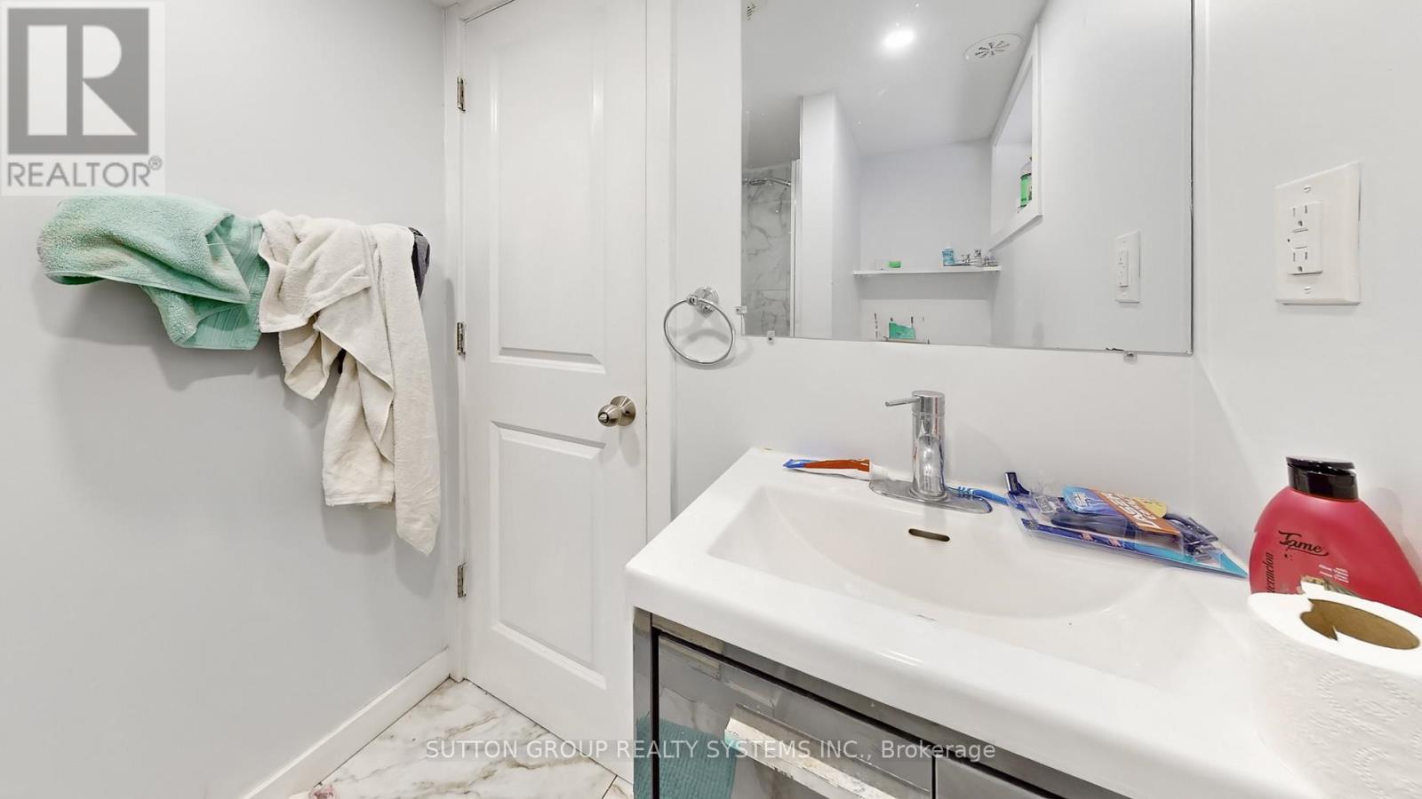 50 Brownville Avenue, Toronto, Ontario  M4N 4L3 - Photo 25 - W12988958