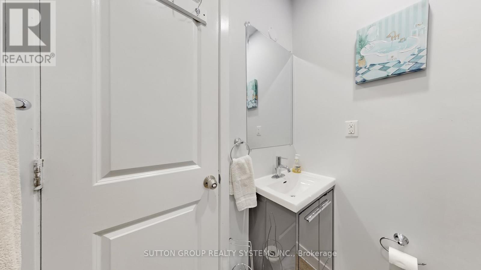 50 Brownville Avenue, Toronto, Ontario  M4N 4L3 - Photo 26 - W12988958